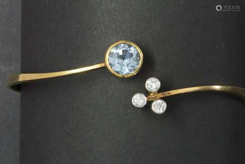 Armreif mit Aquamarin und Diamanten / A bracelet with