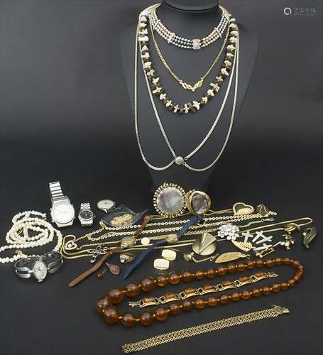 Konvolut Modeschmuck / A set of jewellery Bestehend