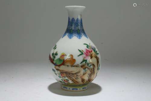 A Chinese Flower-blossom Nature-scene Fortune Porcelain