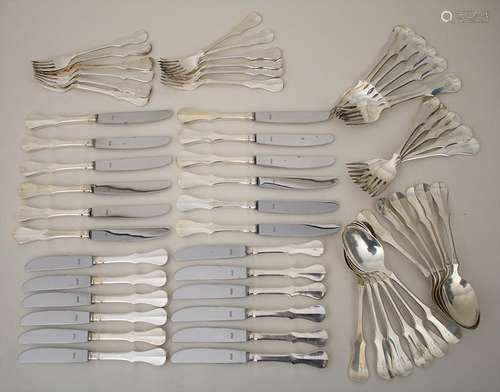 Speisebesteck für 12 Personen / A dining silver cutlery