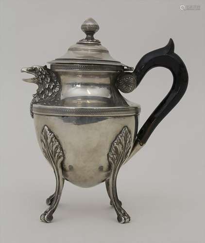 Kleiner Weinkrug / A small silver wine jug, um 1900