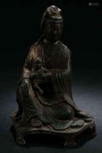 A Chinese Seated Guanyin Display Buddha Statue