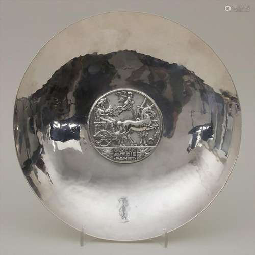 Art Déco Fußschale / An art Deco silver footed bowl,