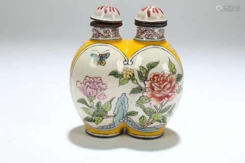 An Estate Chinese Nature-sceen Snuff Bottle Display