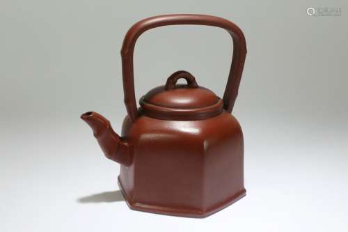 A Chinese Hexa-fortune Estate Fortune Tea Pot Display