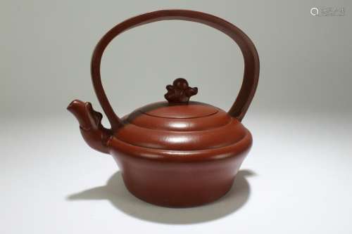 A Chinese High-handled Lidded Tea Pot Display