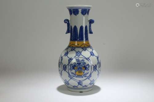 A Chinese Blue and White Estate Detailed Story-telling