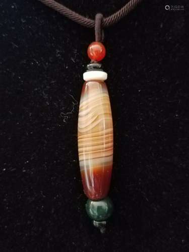 A Natural Silk Agate Bead