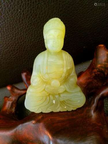 A Hetian Jade Carved Guanyin Buddha