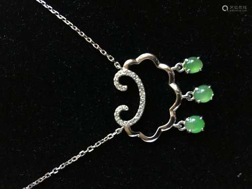 All natural Emerald inlaid Silver Necklace