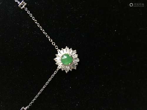 All natural Emerald inlaid Silver Necklace