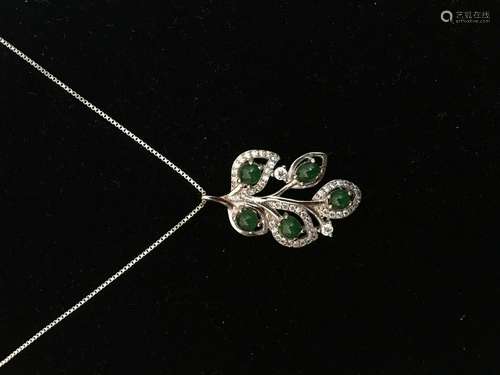 All natural Emerald inlaid Silver Necklace