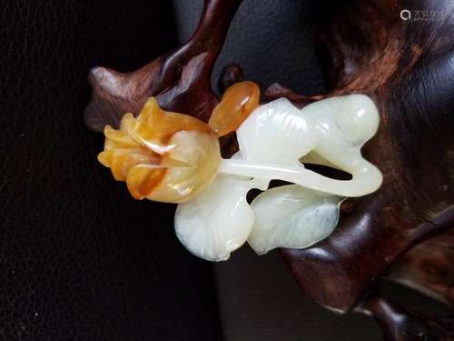 All natural Yellow white old jade pendant