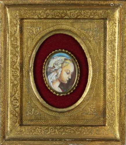 Miniaturbild auf Bein, 19. Jh., Portrait einer jungen Dame, Maße: 4,5 x 3,3 cm, in goldfarbenem
