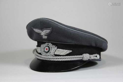 Luftwaffe Schirmmütze für Offiziere, Hersteller: Erel Patent Stirnschutz, ungetragen, mit leichten