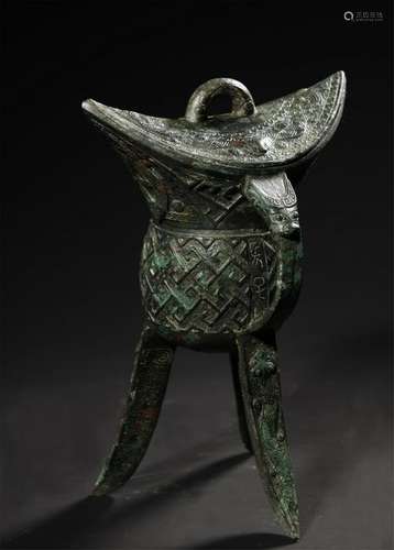 ANTIQUE BRONZE RITUAL WINE VESSEL