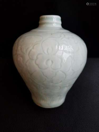 Hutian Kiln White-glazed Vase