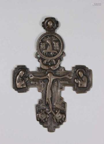 Segenskreuz, Russland, 18. / 19. Jh., Bronzeguss, Maße: 13 x 9 cm.- - -27.00 % buyer's premium on