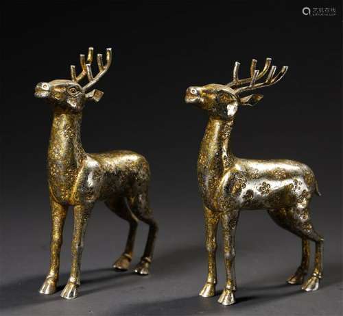 PAIR OF SILVER DEER FIGURE SPECIMANS