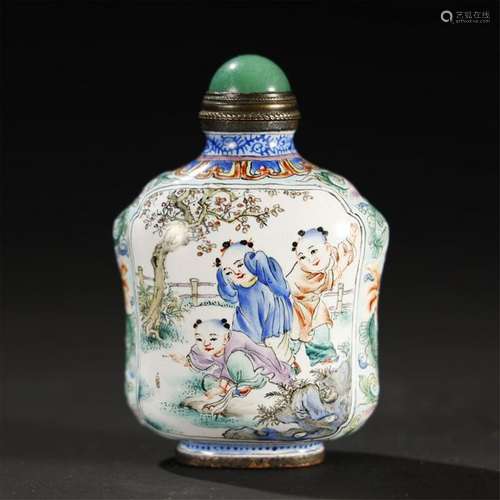 A PEIKING ENAMEL SNUFF BOTTLE