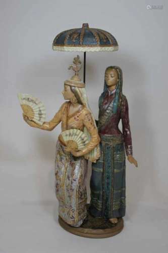 Figurengruppe, Manufaktur Lladro, Spanien. 20. Jh., Porzellan-zwei Frauen in orientalischen Kleidern