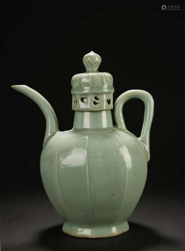 A OLD CELADON GLAZED WINE POT