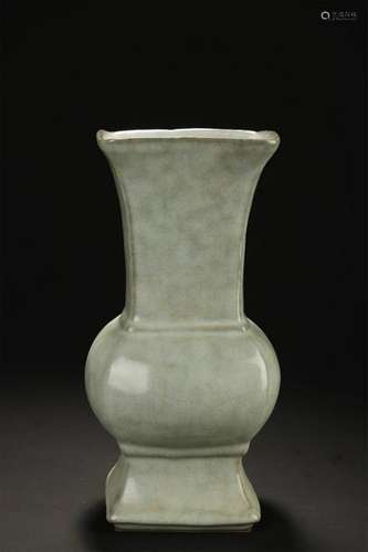 A LONGQUAN GLAZED VASE