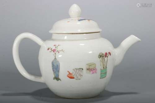 A FAMILLE ROSE TEAPOT QING DYNASTY