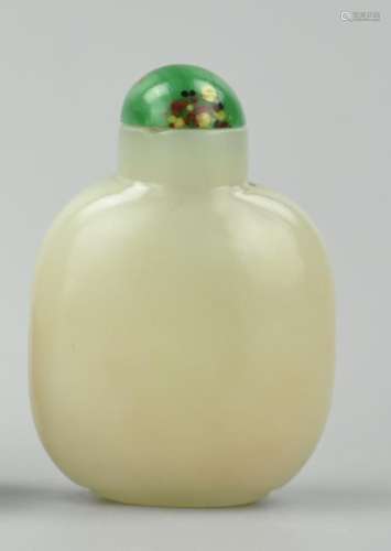 Chinese White Jade Snuff Bottle ,Qing Dynasty