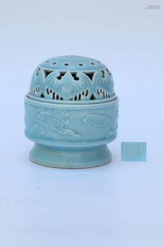 Chinese Qing Dynasty sky blue porcelain censer