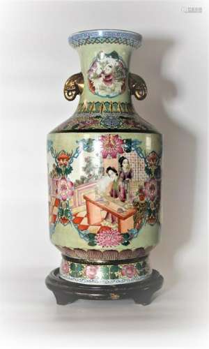 Chinese Qing Dynasty Enameled Porcelain Vase