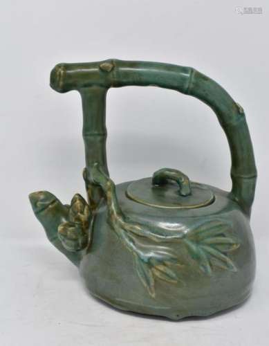 Chinese Qing Dynasty Green Glazed Teapot