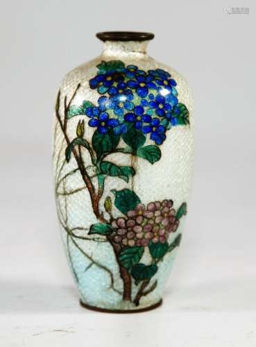 Chinese decorative enameled Bronze vase