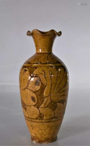 Chinese Song Dynasty Ci Zhou Carved Yellow Glazed Vase
