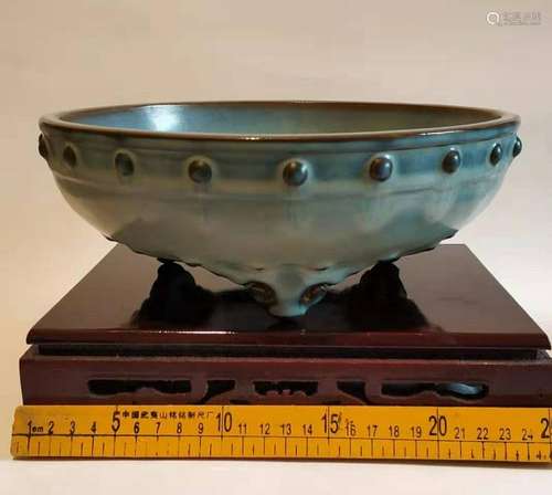 Song Dynasty kiln sky blue glazed drum nail washing