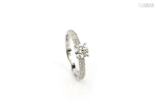 18K Diamond Ring