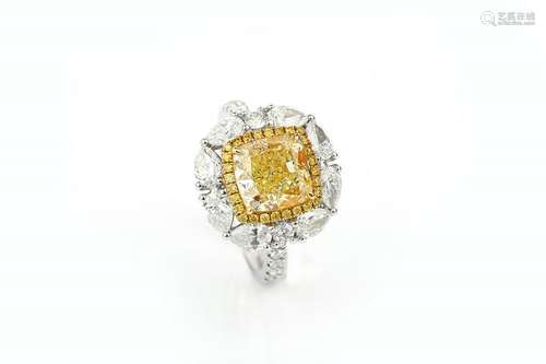 3ct Yellow DiamondRing