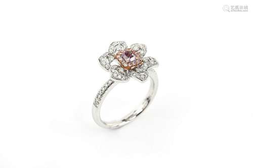 18K  Pink diamond Ring