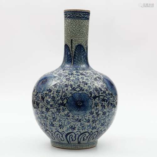 Chinese Ming Style Blue And White Vase