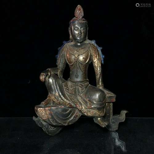 Chinese Qing Dynasty gilt bronze sitting Buddha statue