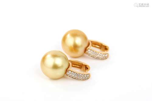 18K The PhilippinesGold  Pearl Ear Studs