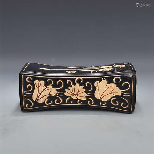 A ANCIENT CHINESE PORCELAI BLACK GLAZE CARVED LOTUS PILLOW