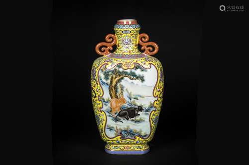 A CHINESE PORCELAIN YELLOW GLAZE FLOWER DOUBLE HANDLE VASE