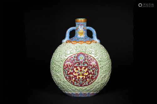 A CHINESE PORCELAIN FAMILLE ROSE FLOWER MOON FLASK VASE