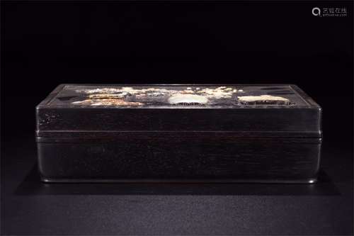 A CHINESE HARDWOOD ROSEWOOD GEM STONE INLAID LIDDED BOX