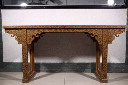 A PAIR OF CHINESE FINE YELLOW LACQUERED TABLE