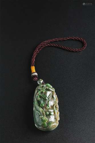 A FINE CHINESE JADEITE CARVED BAMBOO JOINT PENDANT PLAQUE