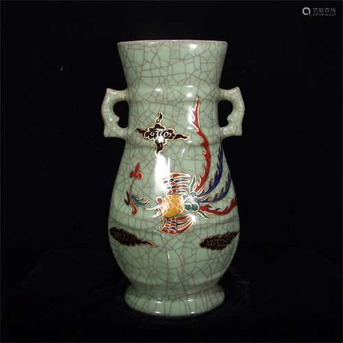 A FINE CHINESE ENAMEL CRACKED GLAZE DOUBLE HANDLE VASE