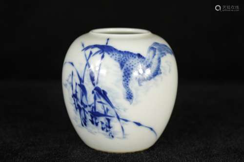 A CHINESE PORCELION BLUE AND WHITE BIRD BRUSH WASHER