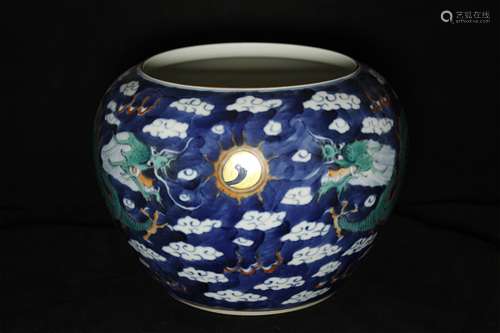 A CHINESE PORCELAIN DOU CAI DOUBLE DRAGON BRUSH WASHER